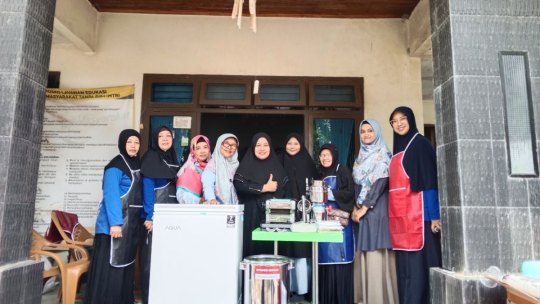 Tim Dosen UMMETRO memberikan Pelatihan Pembuatan Olahan Porang Ramah Anak Berkebutuhan Khusus Pada Komunitas Peduli Autis Lampung