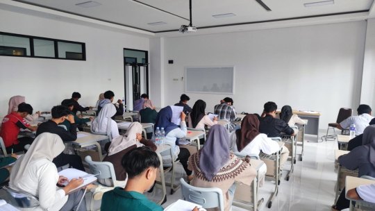 Wujud Komitmen Mutu dan Akreditasi: Prodi S1 Fisioterapi Gelar Wawancara PMB secara Hibrid